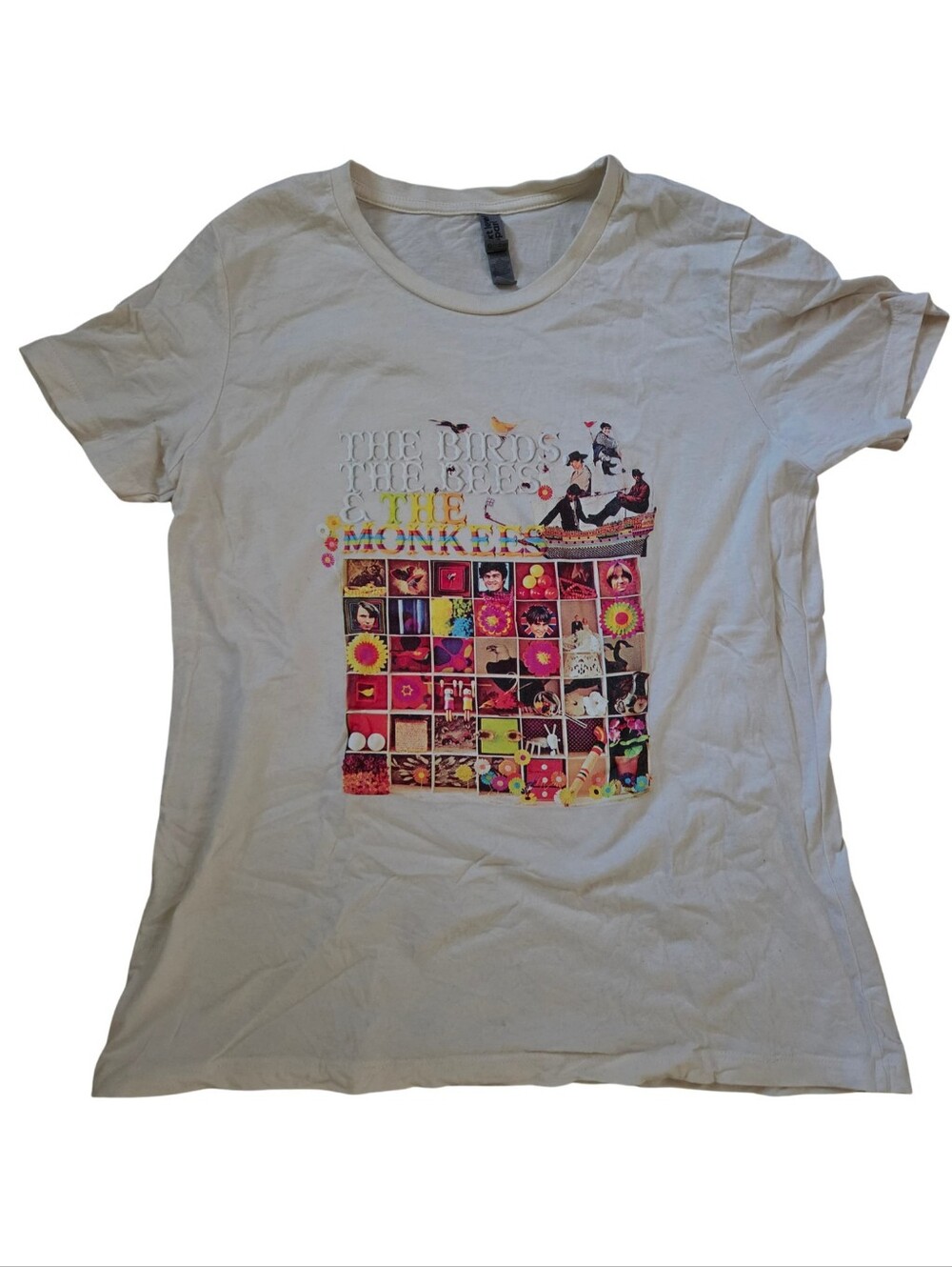The Monkees Band Tshirt Juniors Size XL